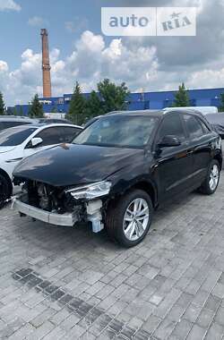 Позашляховик / Кросовер Audi Q3 2017 в Львові