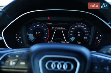 Внедорожник / Кроссовер Audi Q3 2021 в 