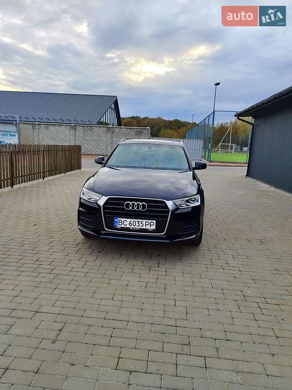 Внедорожник / Кроссовер Audi Q3 2016 в Львове