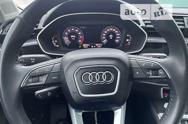 Позашляховик / Кросовер Audi Q3 2020 в Києві