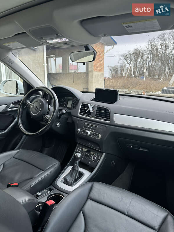 Внедорожник / Кроссовер Audi Q3 2017 в Ивано-Франковске