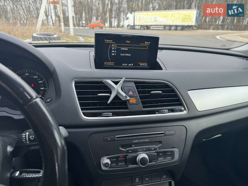 Внедорожник / Кроссовер Audi Q3 2017 в Ивано-Франковске