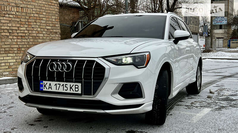 Audi q3 2019 white