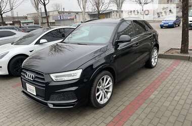 Внедорожник / Кроссовер Audi Q3 2017 в 