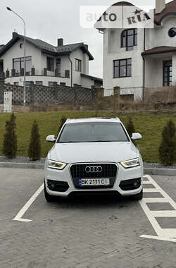 Внедорожник / Кроссовер Audi Q3 2013 в Ровно