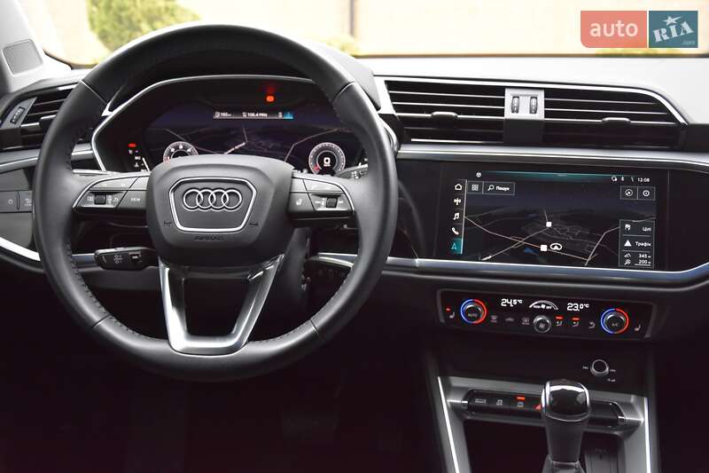 Внедорожник / Кроссовер Audi Q3 2020 в Львове