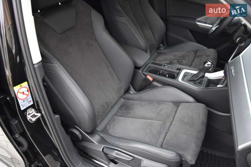 Внедорожник / Кроссовер Audi Q3 2020 в Львове