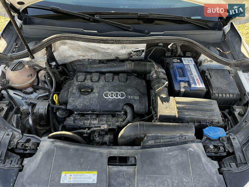 Внедорожник / Кроссовер Audi Q3 2016 в Харькове