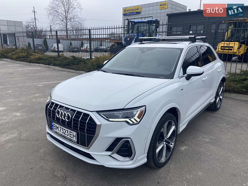Внедорожник / Кроссовер Audi Q3 2020 в Сумах