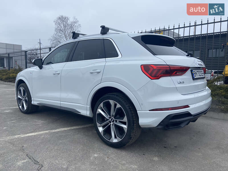 Внедорожник / Кроссовер Audi Q3 2020 в Сумах