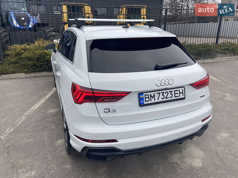 Внедорожник / Кроссовер Audi Q3 2020 в Сумах