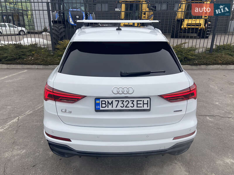 Внедорожник / Кроссовер Audi Q3 2020 в Сумах