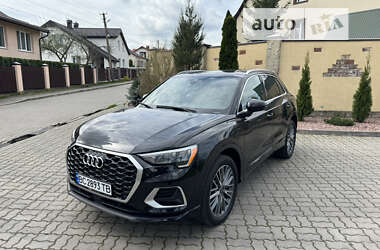 Внедорожник / Кроссовер Audi Q3 2021 в Львове