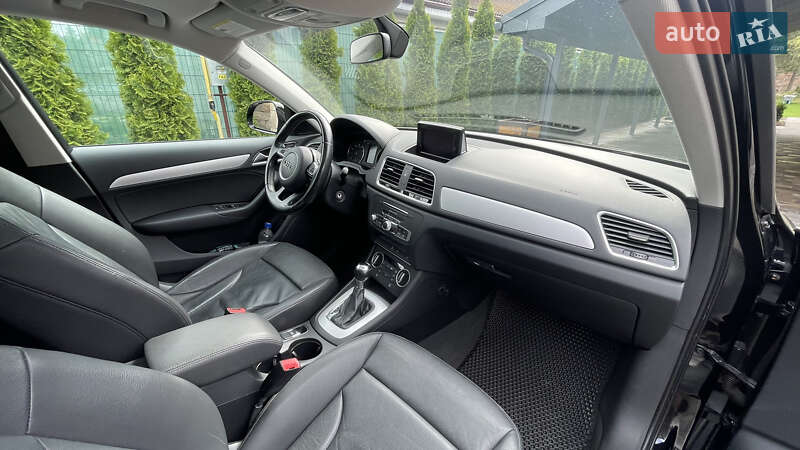 Внедорожник / Кроссовер Audi Q3 2016 в Киеве