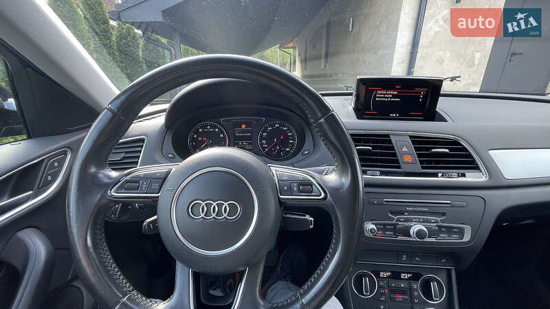 Внедорожник / Кроссовер Audi Q3 2016 в Киеве