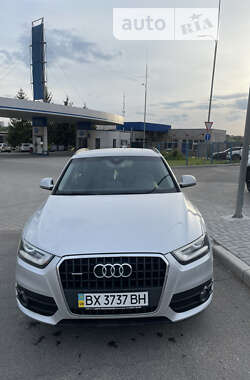 Внедорожник / Кроссовер Audi Q3 2014 в Хмельницком