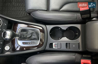 Внедорожник / Кроссовер Audi Q3 2016 в 
