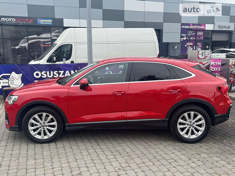 Позашляховик / Кросовер Audi Q3 2020 в Львові