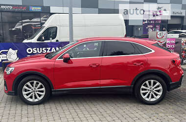 Внедорожник / Кроссовер Audi Q3 2020 в 