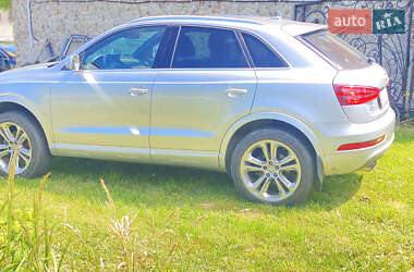 Внедорожник / Кроссовер Audi Q3 2015 в 