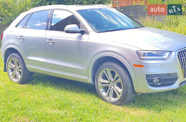 Внедорожник / Кроссовер Audi Q3 2015 в 
