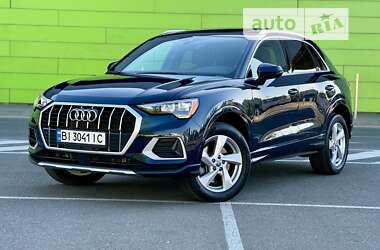 Внедорожник / Кроссовер Audi Q3 2020 в Киеве