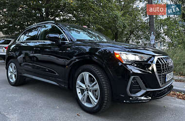 Внедорожник / Кроссовер Audi Q3 2020 в 