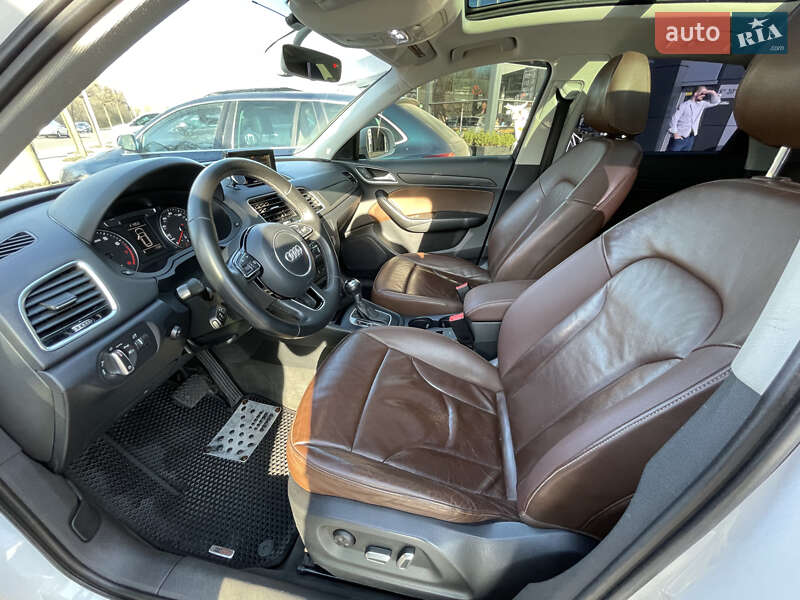 Внедорожник / Кроссовер Audi Q3 2015 в Луцке