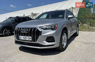 Внедорожник / Кроссовер Audi Q3 2019 в 