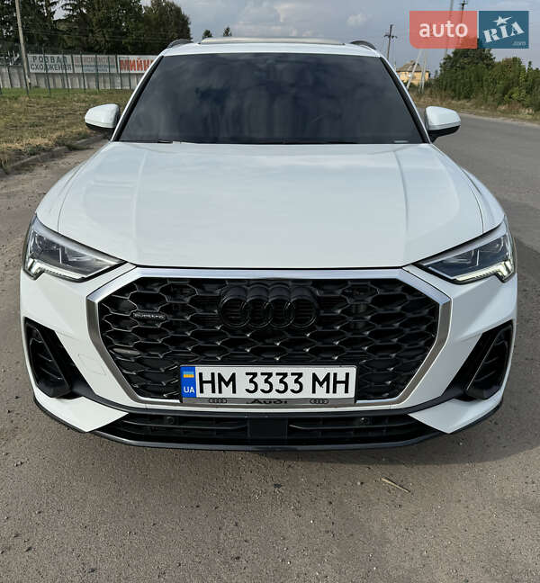 Внедорожник / Кроссовер Audi Q3 2022 в Киеве