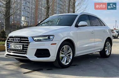 Внедорожник / Кроссовер Audi Q3 2015 в 