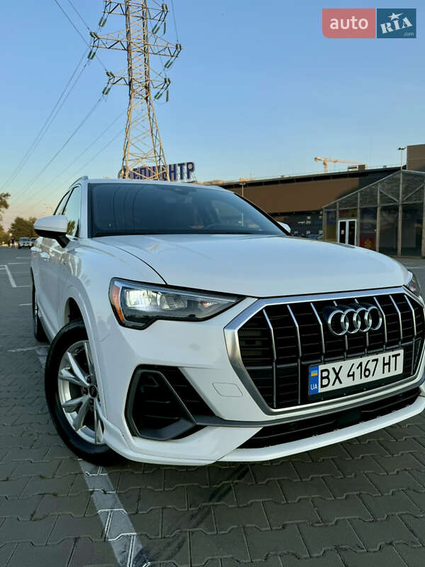 Audi Q3 2021