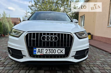 Внедорожник / Кроссовер Audi Q3 2013 в Днепре