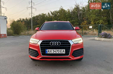 Внедорожник / Кроссовер Audi Q3 2015 в 