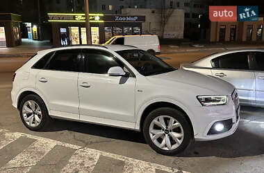 Позашляховик / Кросовер Audi Q3 2013 в Дніпрі