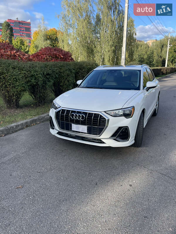 Внедорожник / Кроссовер Audi Q3 2021 в Ровно фото 3 Внедорожник / Кроссовер Audi Q3 2021 в Ровно