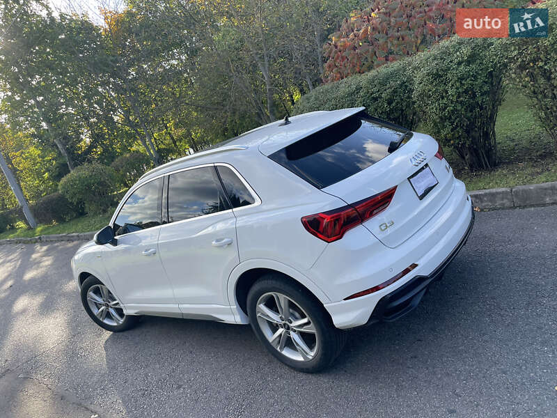 Внедорожник / Кроссовер Audi Q3 2021 в Ровно фото 10 Внедорожник / Кроссовер Audi Q3 2021 в Ровно