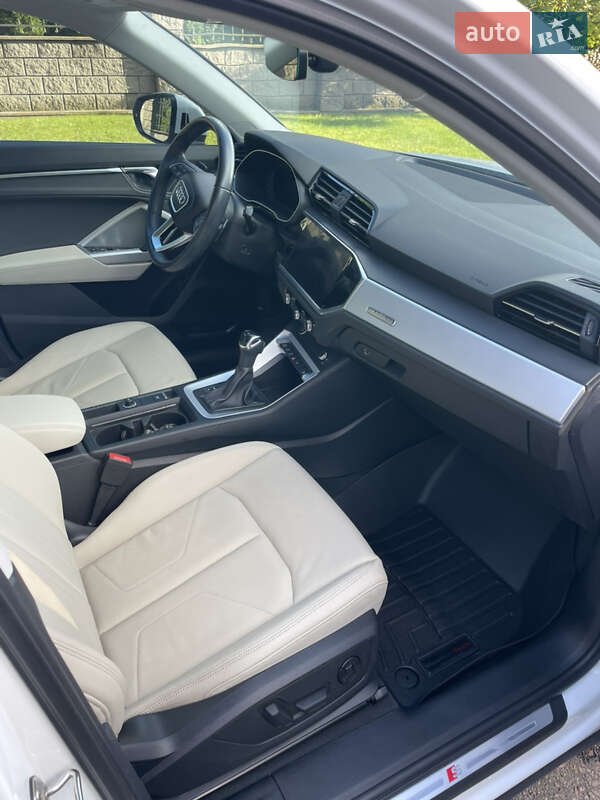 Внедорожник / Кроссовер Audi Q3 2021 в Ровно фото 27 Внедорожник / Кроссовер Audi Q3 2021 в Ровно