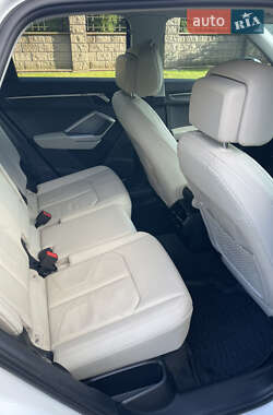 Внедорожник / Кроссовер Audi Q3 2021 в 