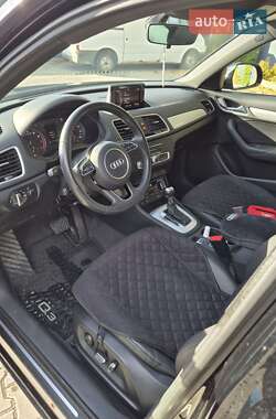Внедорожник / Кроссовер Audi Q3 2017 в Теребовле