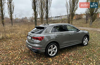 Внедорожник / Кроссовер Audi Q3 2020 в Сумах