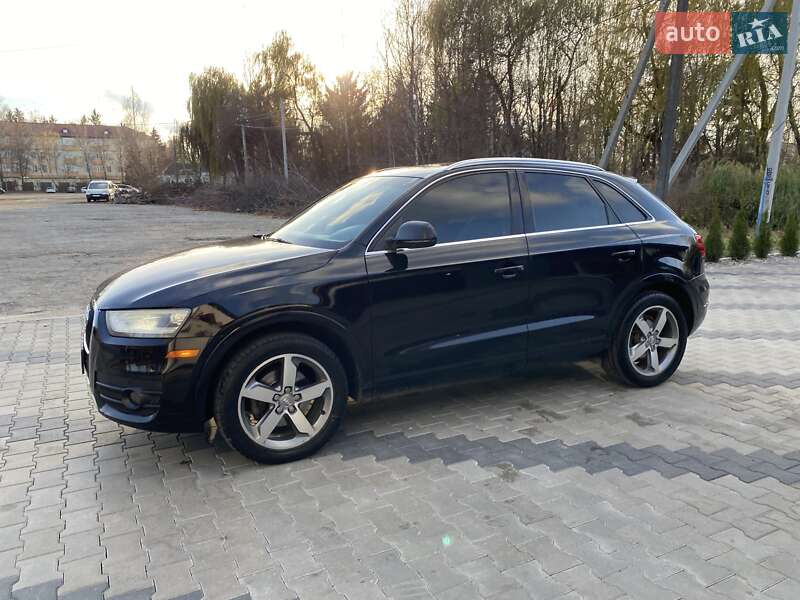 Внедорожник / Кроссовер Audi Q3 2014 в Житомире