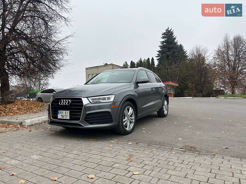 Внедорожник / Кроссовер Audi Q3 2015 в 
