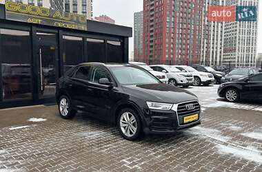 Позашляховик / Кросовер Audi Q3 2016 в Києві