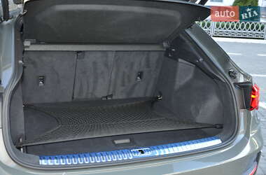 Внедорожник / Кроссовер Audi Q3 2020 в 