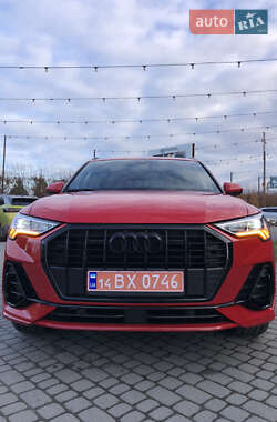 Внедорожник / Кроссовер Audi Q3 2023 в 