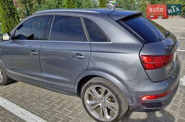 Позашляховик / Кросовер Audi Q3 2016 в 