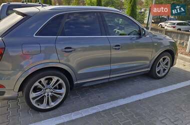 Позашляховик / Кросовер Audi Q3 2016 в 