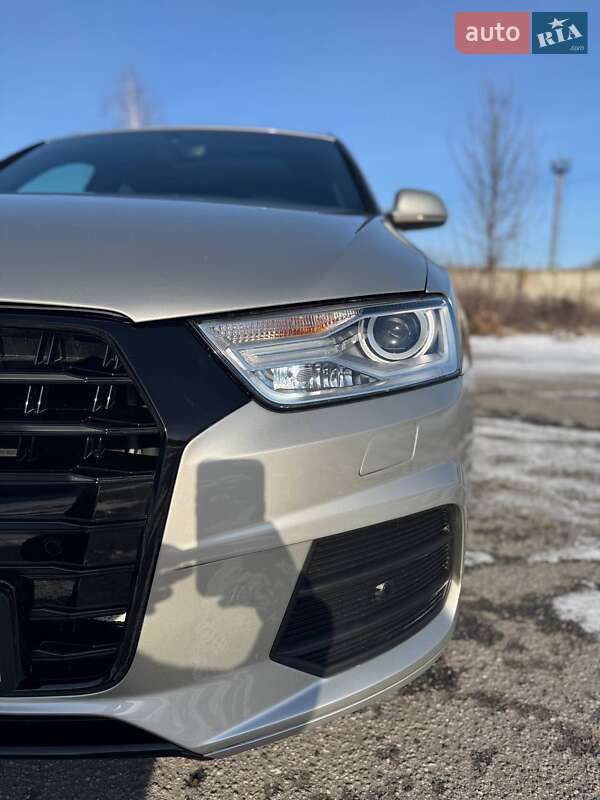 Внедорожник / Кроссовер Audi Q3 2015 в Тернополе