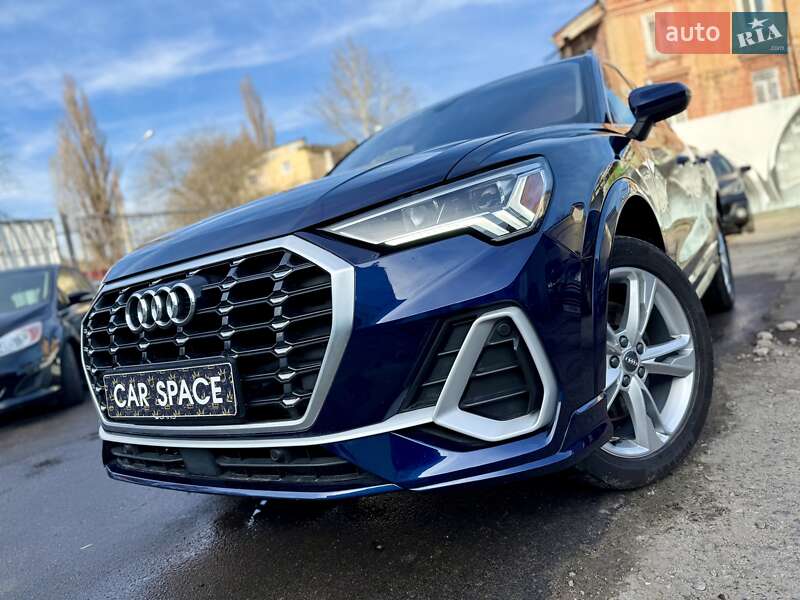 Позашляховик / Кросовер Audi Q3 2020 в Одесі